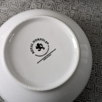 Royal Norfolk Iron White Dish Set