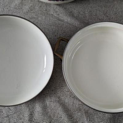 Cornucopia Enamel Cookware
