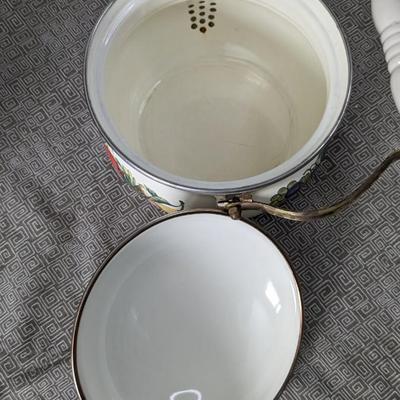 Cornucopia Enamel Cookware