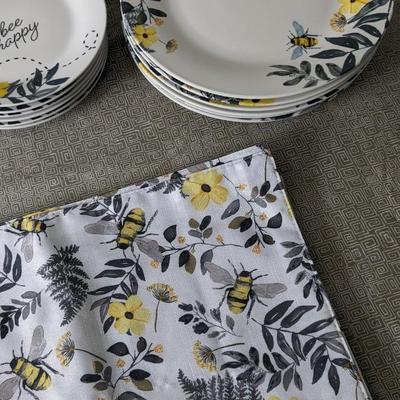 Royal Norfolk Bee Happy Dish Set