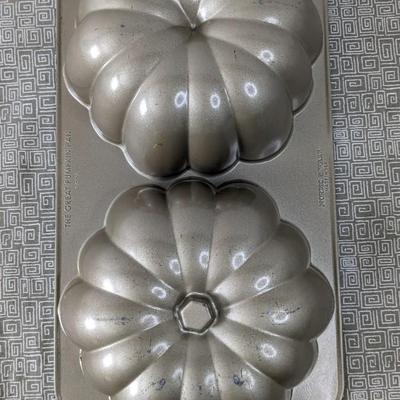 Cake Pan Assortment