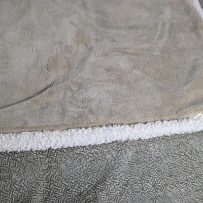UGG Comforter Sets
