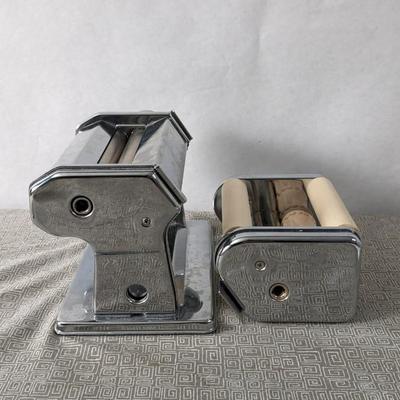 Atlas Model 150 Pasta Roller w/ Ravioli Attachment
