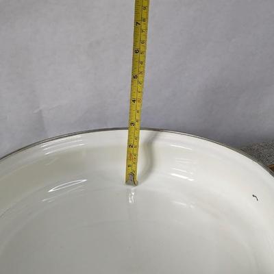 Villeroy & Boch Style Floral Enamel Cookware