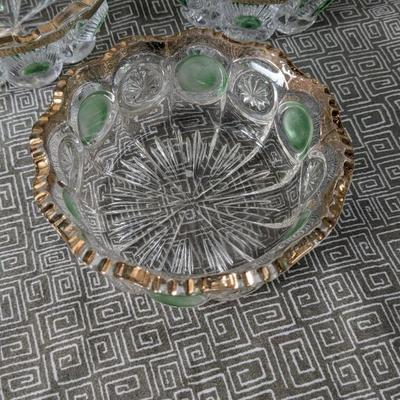 EAPG Bullseye and Daisy Serving Set