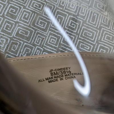 Donald Pliner High Heels