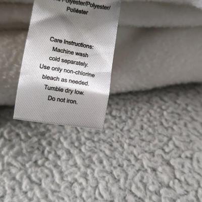 Queen Size Comfy Chenille Comforter Set and Throws