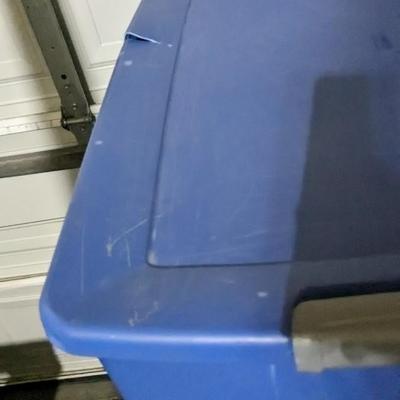 Totes and Lids