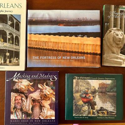 Various New Orleans Books (5)