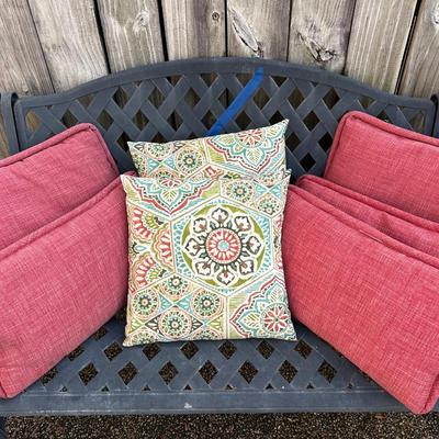 Decorative Outdoor Throw Pillows (7)