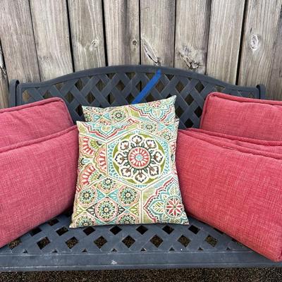 Decorative Outdoor Throw Pillows (7)