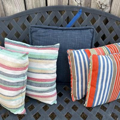 Decorative Outdoor Throw Pillows (5)