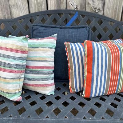 Decorative Outdoor Throw Pillows (5)