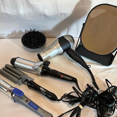 Hair items and Mirrow
