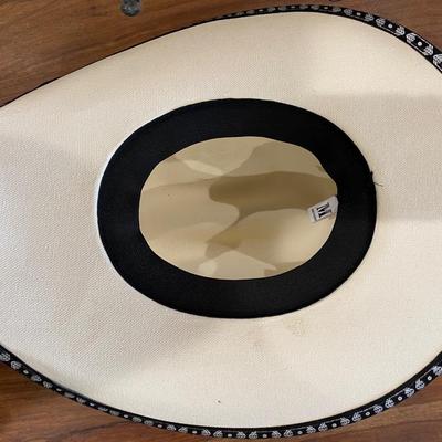 White hat black trim/horses. Size medium