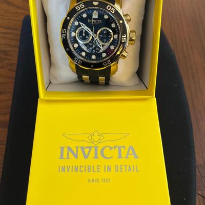 J15- Invicta V Series Chronograph Watch