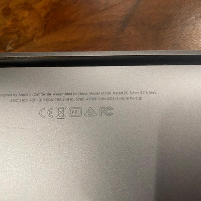 Apple MacBook Pro A1706 - 13â€