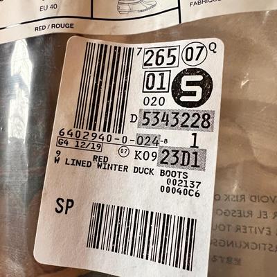 New Lands End Womenâ€™s Lined Winter Duck Boots Sz. 9