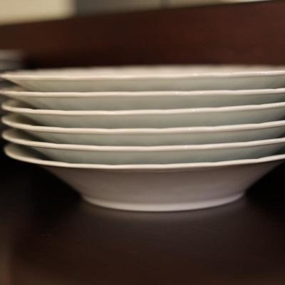 MIKASA Classic Flair Shallow Bowls (6)