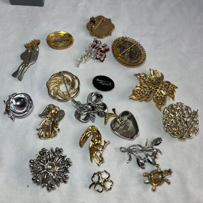 Brooches & Scarf Pins Inc. Genuine European Crystal (P-RG)
