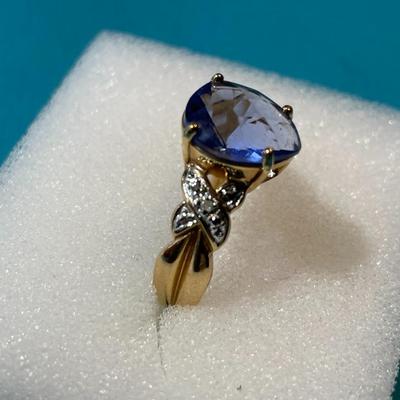 Vintage Gold-tone Sterling Silver Tanzanite-Color Stone Ring Size-8 in VG Preowned Condition.