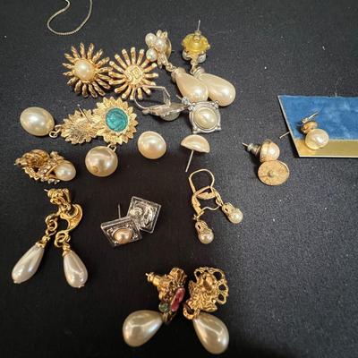 Pearl Necklaces, Earrings, Bracelets & Ring (P-RG)