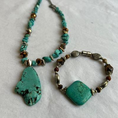 925 Silver & Turquoise Jewelry- Necklaces, Bracelets, Earrings Plus Rings (P-RG)