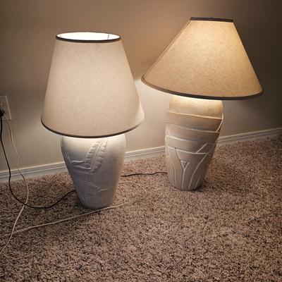 Pair of Ceramic Lamps, incl. Sunset Lamp Corp. (BSR-DW)