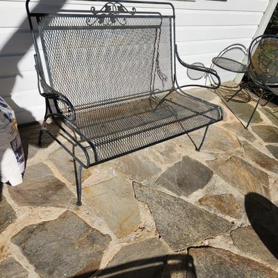Vintage Wrought Iron Mesh Outdoor Garden Patio Settee 46x29x 34H