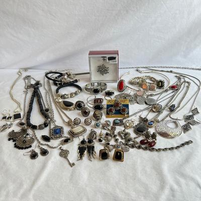 Silver 925 & Onyx Plus More Necklaces, Bracelets, Earrings & Rings (P-RG)