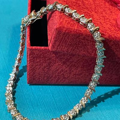 Vintage Sterling Silver w/Commercial Grade Diamond Chips Tennis Bracelet 8" Long in VG Preowned Condition as Pic'd.