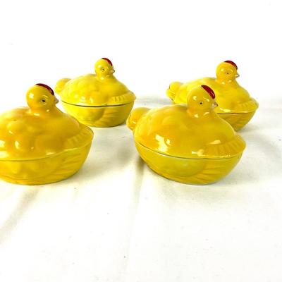 952 Set of 4 Vintage Porcelain Hens on a Nest Covered Dish