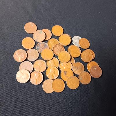 ASSORTMENT OF WHEAT PENNIES