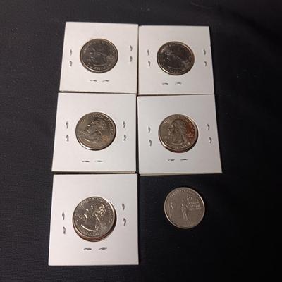 5 UNCIRCULATED STATE QUARTERS, 1 STATE QUARTER AND 3 - 1943 PENNIES