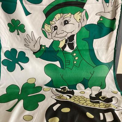 LOT 44: St. Patrick's Day Themed Decor - Nantucket Home, Russ, Lolita, E.O. Brody Co and More