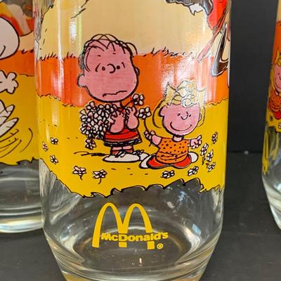 LOT 66: Vintage Peanuts Camp Snoopy Glasses McDonalds