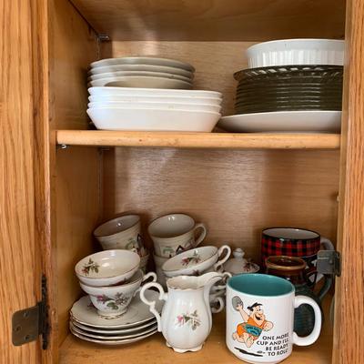 LOT 69: Kitchen Cabinet Finds