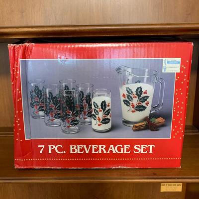 LOT 74: Himark #14-1620 Deluxe Turkey Platter, Vintage Glass Holly Berry Pitcher w/6 Tumblers. Yankee Christmas Book & Ceramic Turkey...