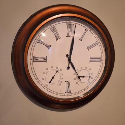 Decorative Clock with Temperature and Humidity (BLR-DW)