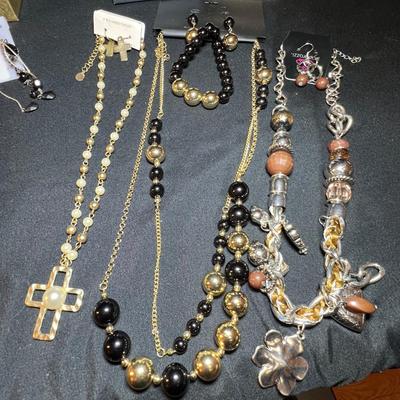 Jewelry Sets - New In Box (P-RG)