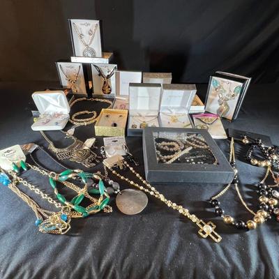Jewelry Sets - New In Box (P-RG)