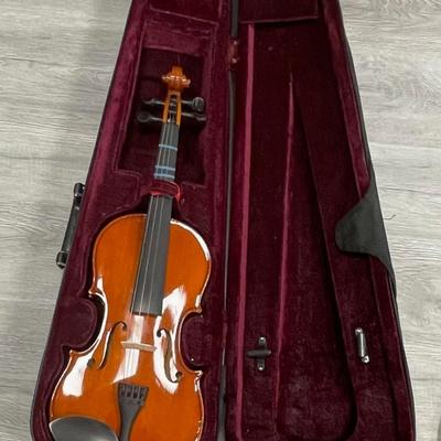 Meadows Violin with case & 1 bow