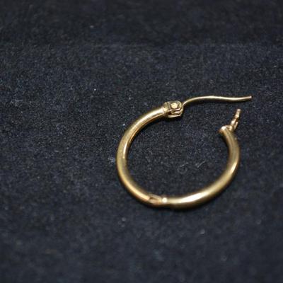 14K Gold Hoop Earrings .75
