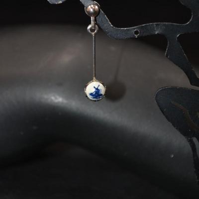 Vintage Sterling Delft Drop Earrings 1.1g