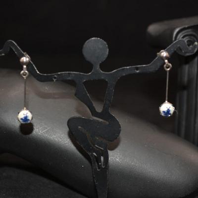 Vintage Sterling Delft Drop Earrings 1.1g