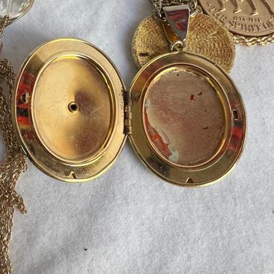 Delicate Gold Lockets, Leaf Necklaces Plus Earrings, Bracelets & More (P-RG)