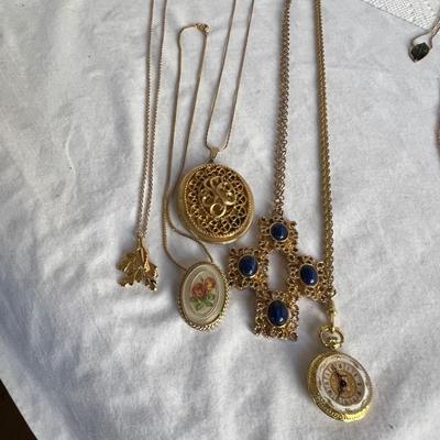 Delicate Gold Lockets, Leaf Necklaces Plus Earrings, Bracelets & More (P-RG)