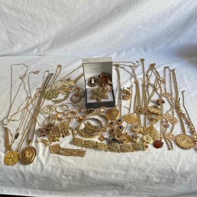 Delicate Gold Lockets, Leaf Necklaces Plus Earrings, Bracelets & More (P-RG)