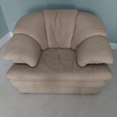 Tan Leather Chair w/ Ekornes Stressless Ottoman (UB2-BBL)