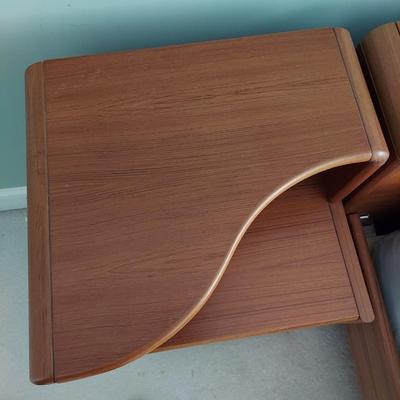 Sun Cabinet Co Teak Platform King Size Bed and Nightstands (UB2-BBL)